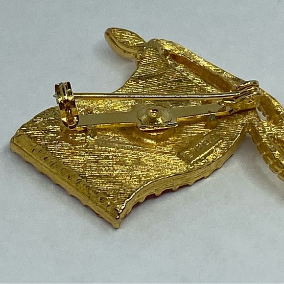 Vintage Rafaelian Rhinestone American Flag With Wreath Brooch Set Patriotic - Picture 7 of 14